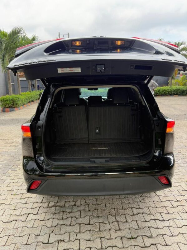 Toyota Highlander 2020 XLE (Foreign Used)