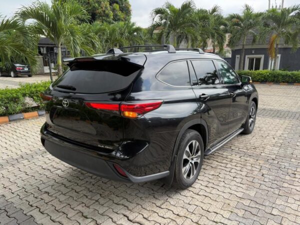 Toyota Highlander 2020 XLE (Foreign Used)