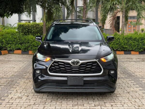 Toyota Highlander 2020 XLE (Foreign Used)