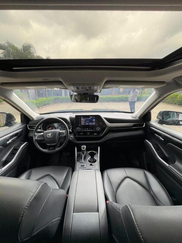 Toyota Highlander 2020 XLE (Foreign Used)