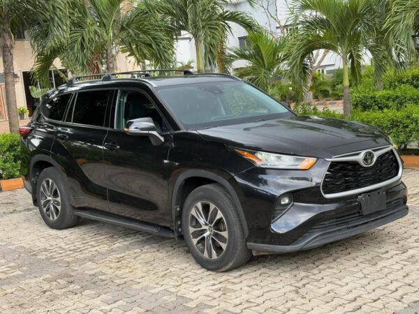 Toyota Highlander 2020 XLE (Foreign Used)